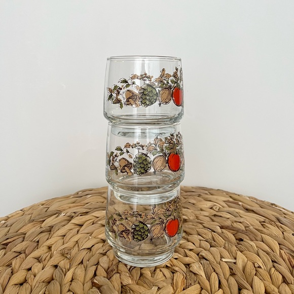 Vintage Arc France “Spice of Life” Canister and Glass Cup Set - Picture 4 of 16